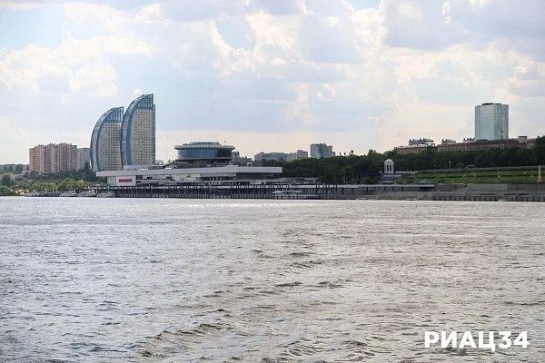 Речной фасад Волгограда: что увидят туристы во время водных экскурсий, ставших трендом-2026 Речной фасад Волгограда: что увидят туристы во время водных экскурсий, ставших трендом-2026