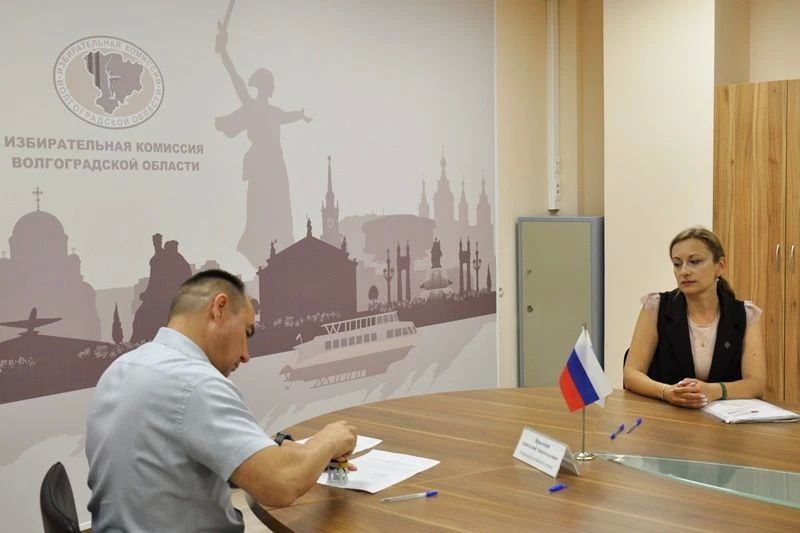 Кандидат от Российской экологической партии "ЗЕЛЁНЫЕ" представил документы для регистрации