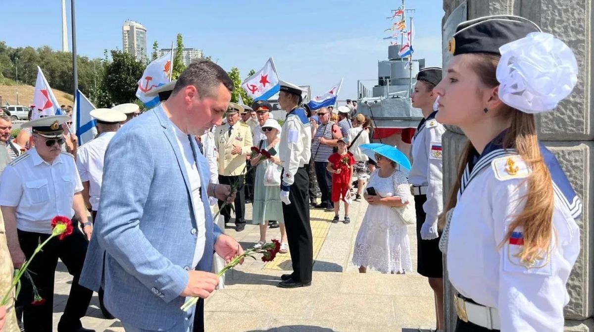 Сегодня в Волгограде состоялось торжественное мероприятие, посвящённое празднованию Дня Военно-Морского флота Сегодня в Волгограде состоялось торжественное мероприятие, посвящённое празднованию Дня Военно-Морского флота