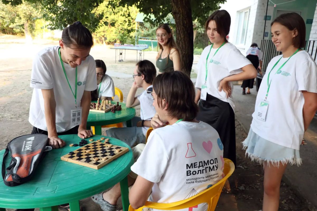 В спортивно-оздоровительном лагере медуниверситета завершилась смена «МЕДМОЛ.ВолгГМУ: Первые» В спортивно-оздоровительном лагере медуниверситета завершилась смена «МЕДМОЛ.ВолгГМУ: Первые»
