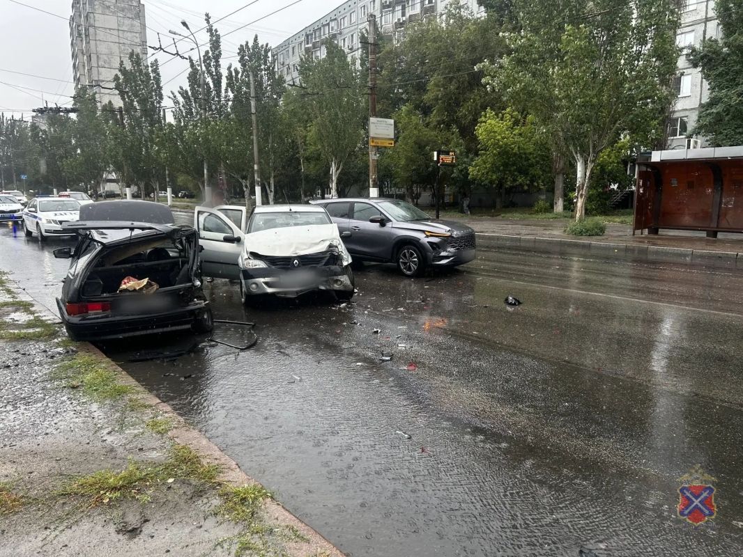 Тройное ДТП произошло в Волгограде, есть пострадавший
