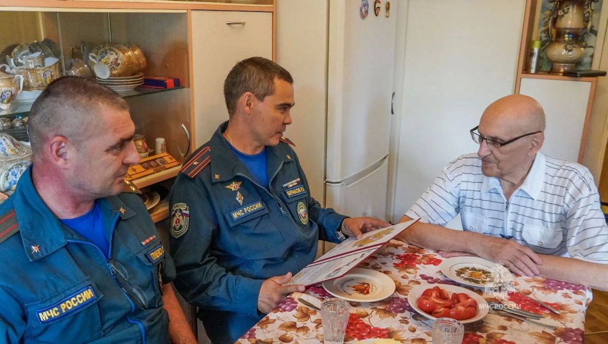 С глубоким уважением и признанием С глубоким уважением и признанием