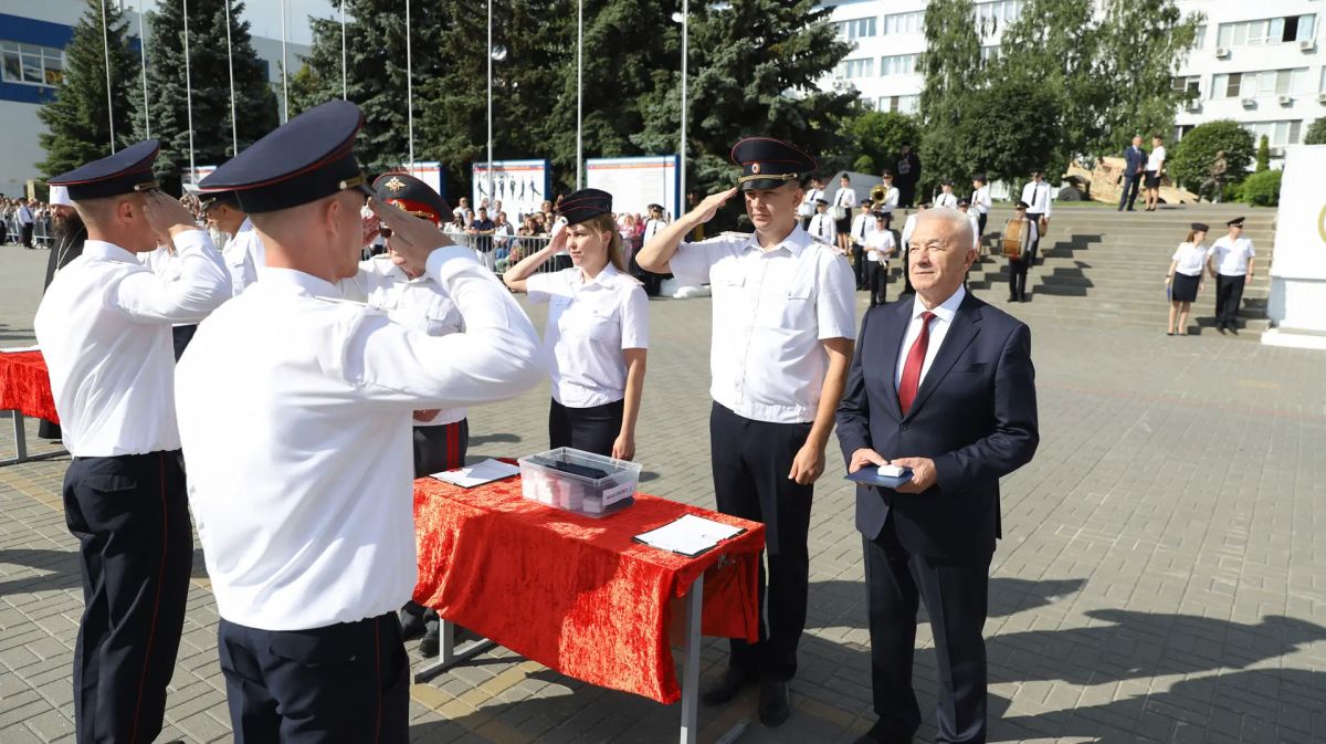 В Волгоградской академии МВД России состоялся выпуск молодых специалистов В Волгоградской академии МВД России состоялся выпуск молодых специалистов