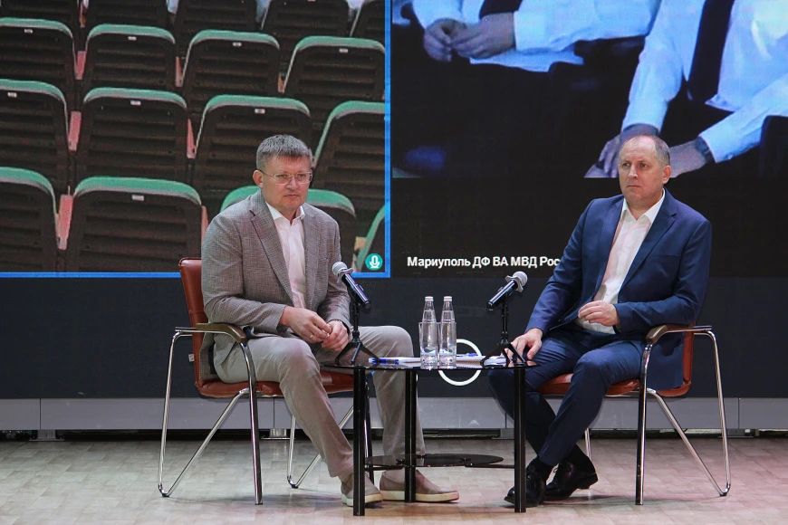 Сергей Лебедев принял участие в торжественном открытии опытно-экспериментального исследовательского центра в Волгоградской академии МВД России Сергей Лебедев принял участие в торжественном открытии опытно-экспериментального исследовательского центра в Волгоградской академии МВД России