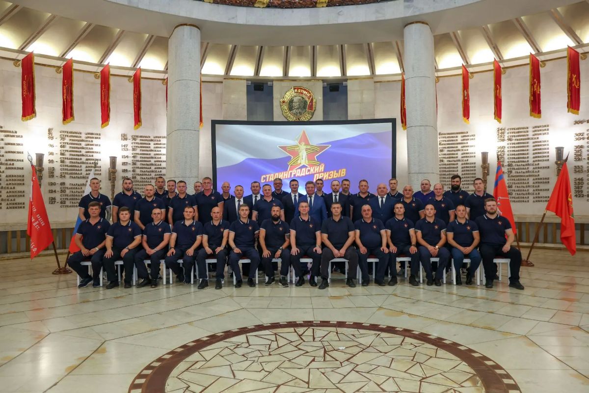 Дипломы 37 выпускникам «Сталинградского призыва» вручили в Волгограде