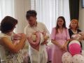 В Перинатальном центре №2 выписали домой волгоградку с тройняшками