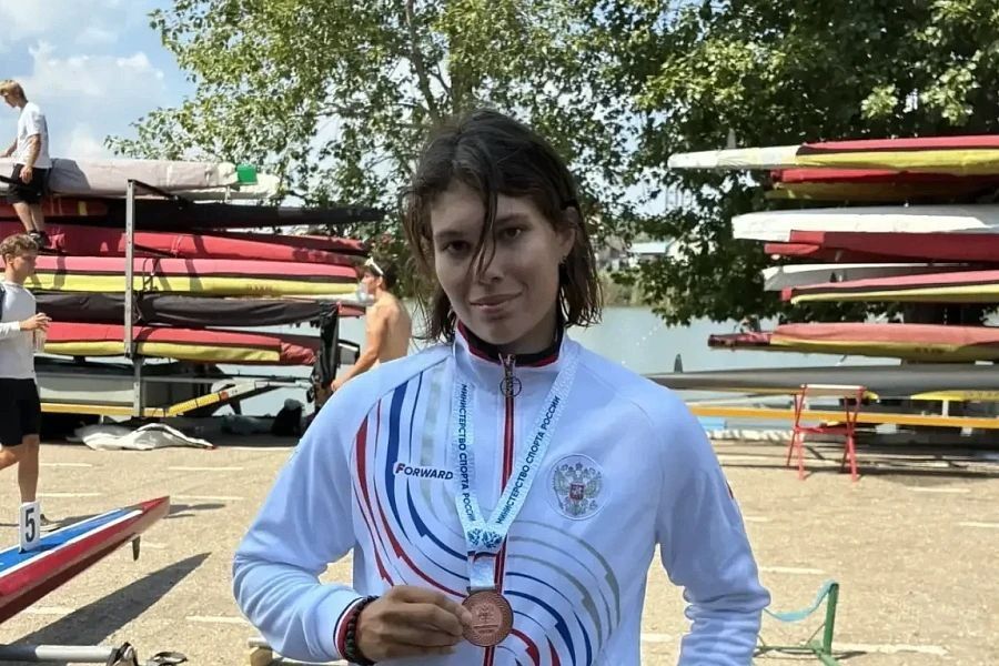 Четыре медали завоевали волгоградские спортсмены на первенстве России и всероссийских соревнованиях по гребле Четыре медали завоевали волгоградские спортсмены на первенстве России и всероссийских соревнованиях по гребле