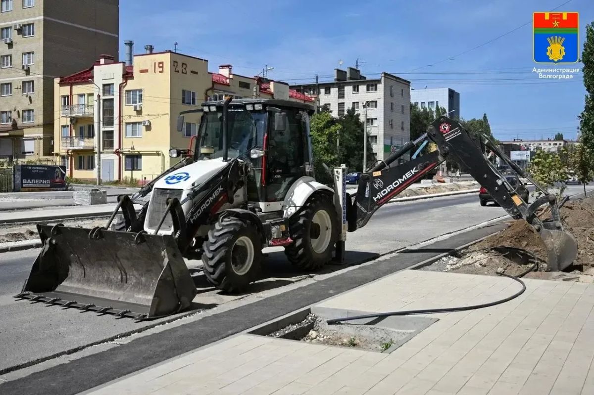 В рамках работ по преображению пешеходных зон в рамках комплексного благоустройства ул. Профсоюзной и ул. Социалистической подрядчик проложил свыше 3 километров поливочного водопровода В рамках работ по преображению пешеходных зон в рамках комплексного благоустройства ул. Профсоюзной и ул. Социалистической подрядчик проложил свыше 3 километров поливочного водопровода