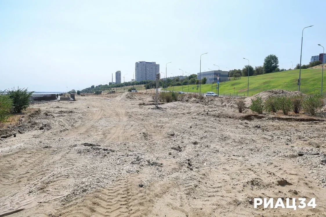 От БК-31 до моста: показываем, что происходит на благоустраиваемом участке Центральной набережной Волгограда От БК-31 до моста: показываем, что происходит на благоустраиваемом участке Центральной набережной Волгограда