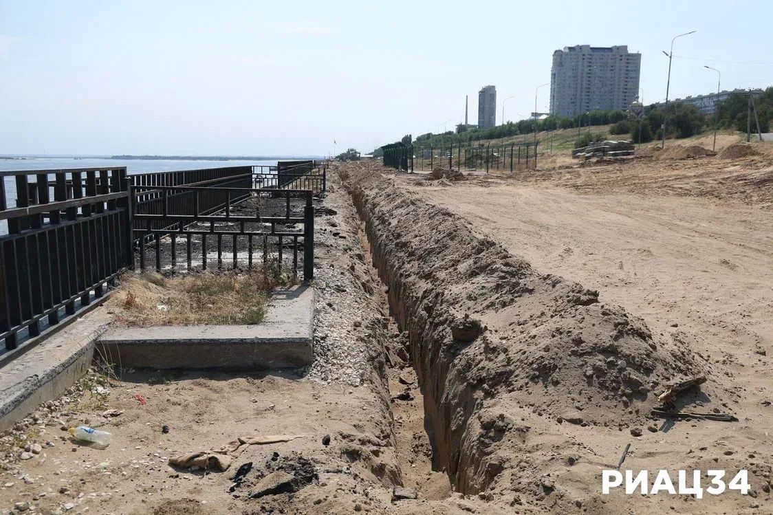 От БК-31 до моста: показываем, что происходит на благоустраиваемом участке Центральной набережной Волгограда От БК-31 до моста: показываем, что происходит на благоустраиваемом участке Центральной набережной Волгограда