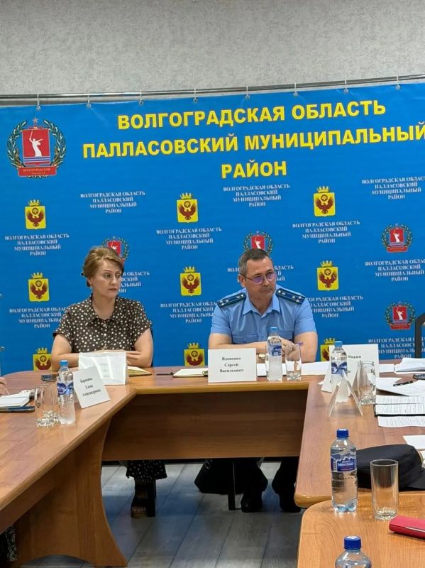 По инициативе прокуратуры Палласовского района на базе администрации Палласовского муниципального района проведено заседание круглого стола, в рамках которого обсуждены вопросы защиты прав субъектов предпринимательства... По инициативе прокуратуры Палласовского района на базе администрации Палласовского муниципального района проведено заседание круглого стола, в рамках которого обсуждены вопросы защиты прав субъектов предпринимательства...