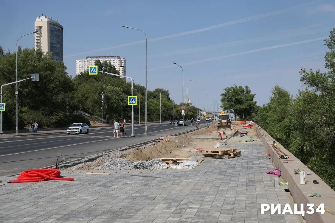 От БК-31 до моста: показываем, что происходит на благоустраиваемом участке Центральной набережной Волгограда От БК-31 до моста: показываем, что происходит на благоустраиваемом участке Центральной набережной Волгограда