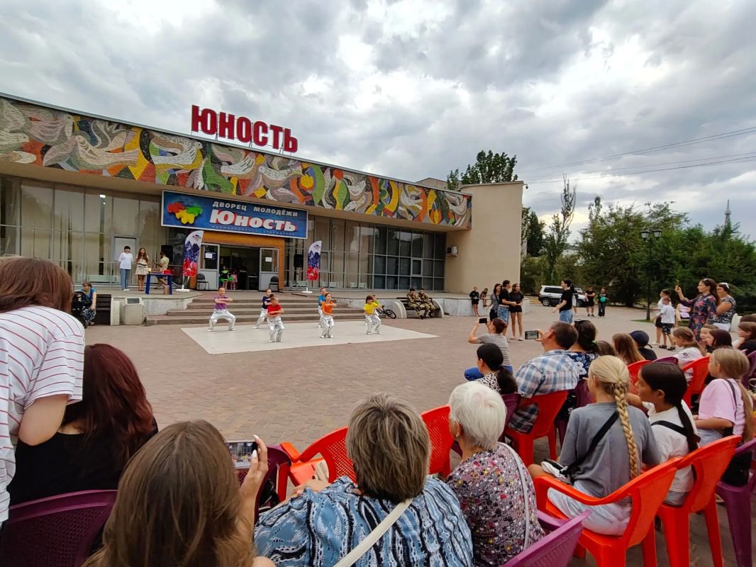 Международный день молодежи в «Юности»! Международный день молодежи в «Юности»!