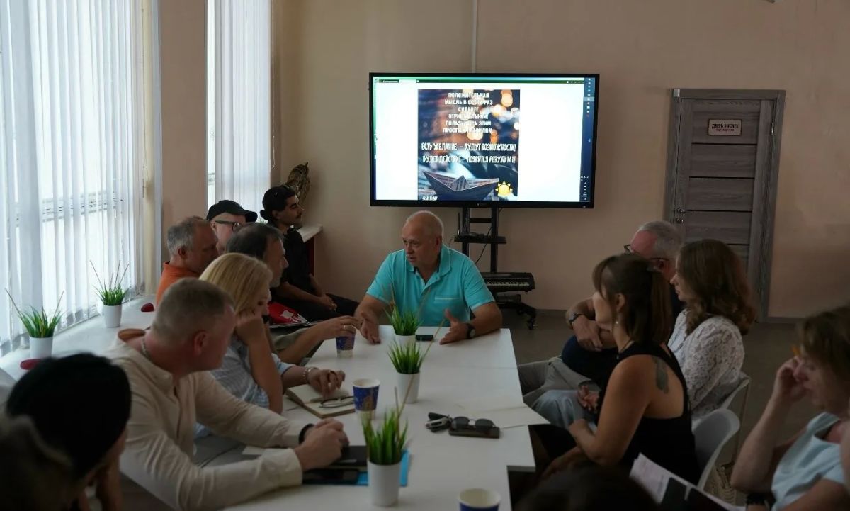 В Волжском обсуждают новую точку притяжения для молодёжи В Волжском обсуждают новую точку притяжения для молодёжи