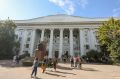 В 2026 году Волгоградский государственный социально-педагогический университет (ВГСПУ) зачислил восемь абитуриентов, получивших максимальные 100 баллов на ЕГЭ