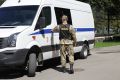Задержан 38-летний житель Волгограда, который пообещал супруге погибшего военнослужащего перевести его из зоны боевых действий в тыл за 10 миллионов рублей, сообщает пресс-служба УФСБ России по региону