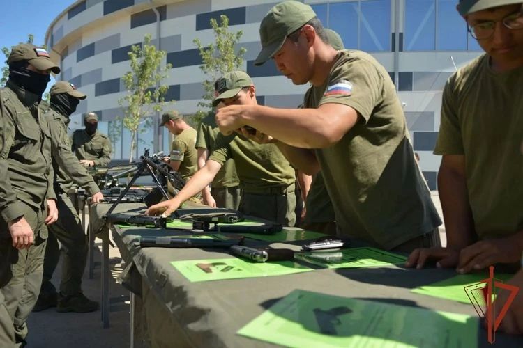 На базе оборонноспортивного лагеря «Авангард» прошла презентация киберспортивного проекта «Сталинградская киберлига» На базе оборонноспортивного лагеря «Авангард» прошла презентация киберспортивного проекта «Сталинградская киберлига»