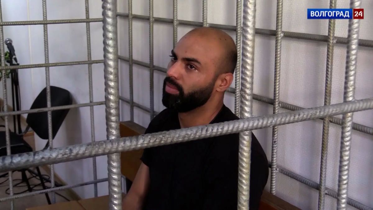 Блогер и его приятель признали вину в осквернении мемориального комплекса в Волгограде Блогер и его приятель признали вину в осквернении мемориального комплекса в Волгограде
