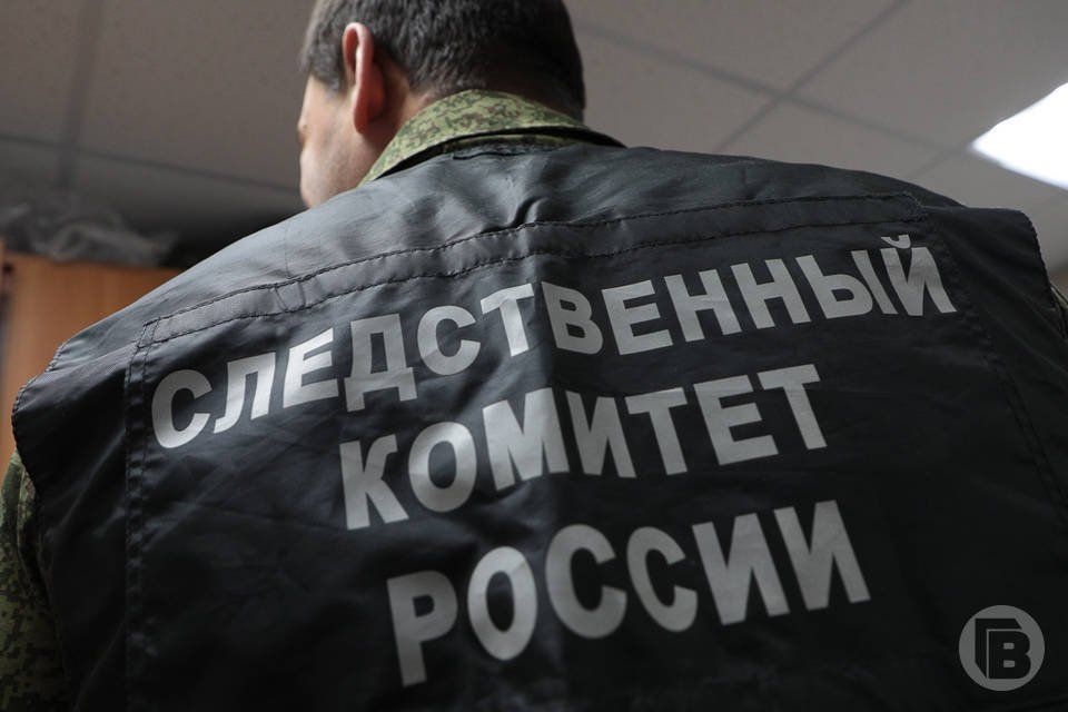 СК выясняет обстоятельства смерти участкового полиции, найденного застреленным в рабочем кабинете в Советском районе Волгограда, сообщили «Городским вестям» в ведомстве