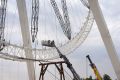 В ЦПКиО Волгограда демонтируют временные спицы на 120-метровом колесе обозрения