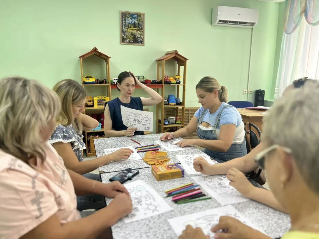Родительский клуб помогает лучше понимать эмоции подростка Родительский клуб помогает лучше понимать эмоции подростка