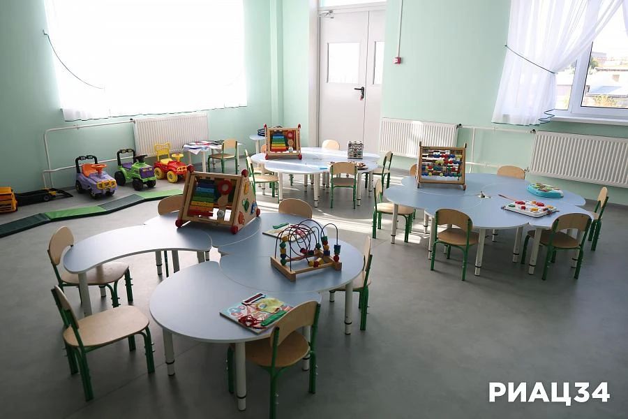 В День знаний в Тракторозаводском районе Волгограда открыли новый детский сад №372, а в Краснооктябрьском - встретила учеников после капремонта гимназия №14 В День знаний в Тракторозаводском районе Волгограда открыли новый детский сад №372, а в Краснооктябрьском - встретила учеников после капремонта гимназия №14