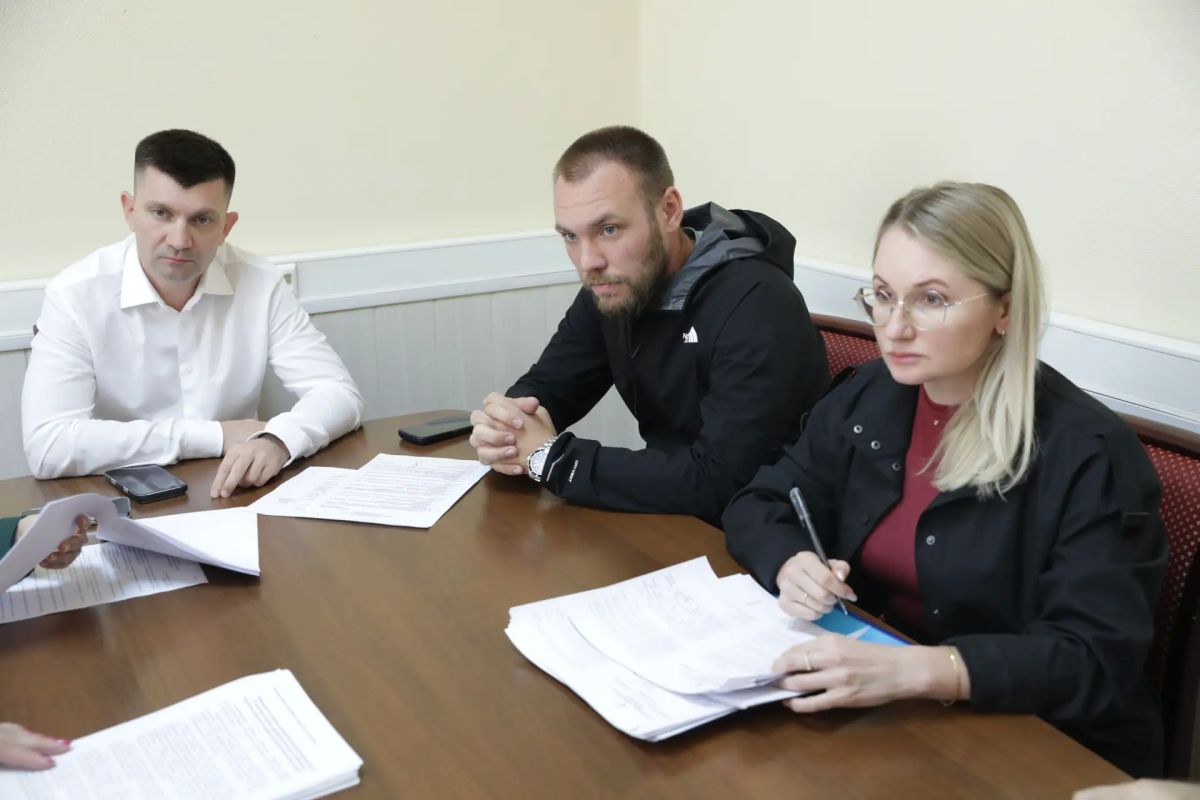 Повестку прошедшего сегодня заседания комитета гордумы по социальной политике составили вопросы, касающиеся приведения действующих документов в соответствие федеральному законодательству Повестку прошедшего сегодня заседания комитета гордумы по социальной политике составили вопросы, касающиеся приведения действующих документов в соответствие федеральному законодательству