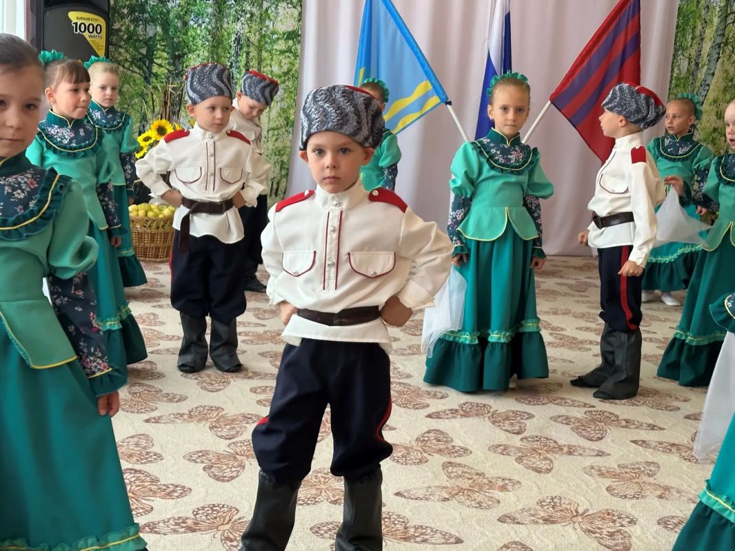 В детском саду № 99 «Крепыш» состоялось торжественное открытие группы «Казачата» В детском саду № 99 «Крепыш» состоялось торжественное открытие группы «Казачата»
