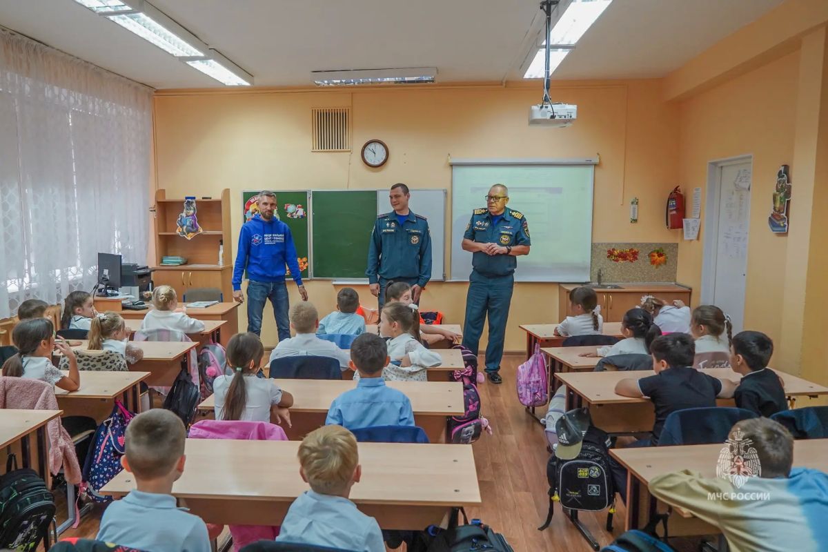 Безопасность подрастающего поколения - общая задача Безопасность подрастающего поколения - общая задача