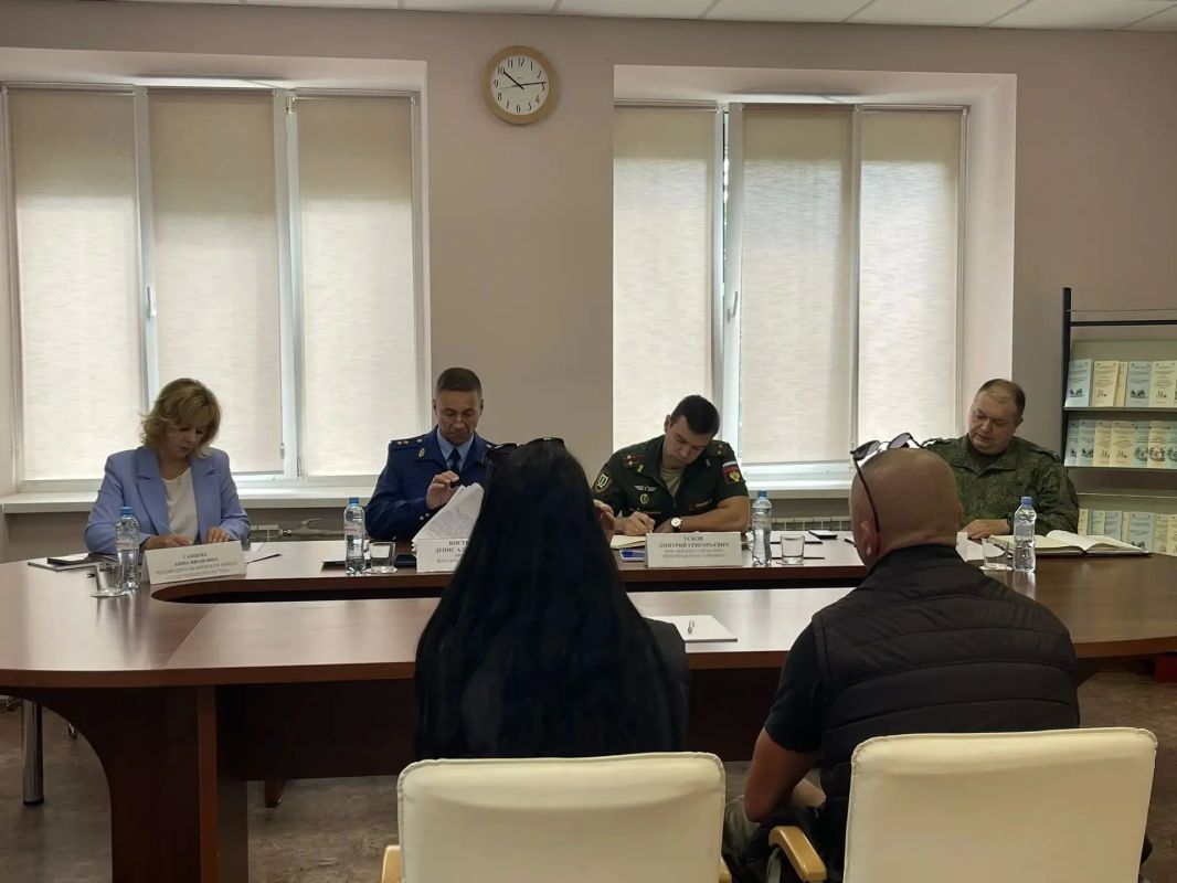 На площадке филиала фонда «Защитники Отечества» продолжается практика проведения приемов граждан по личным вопросам На площадке филиала фонда «Защитники Отечества» продолжается практика проведения приемов граждан по личным вопросам