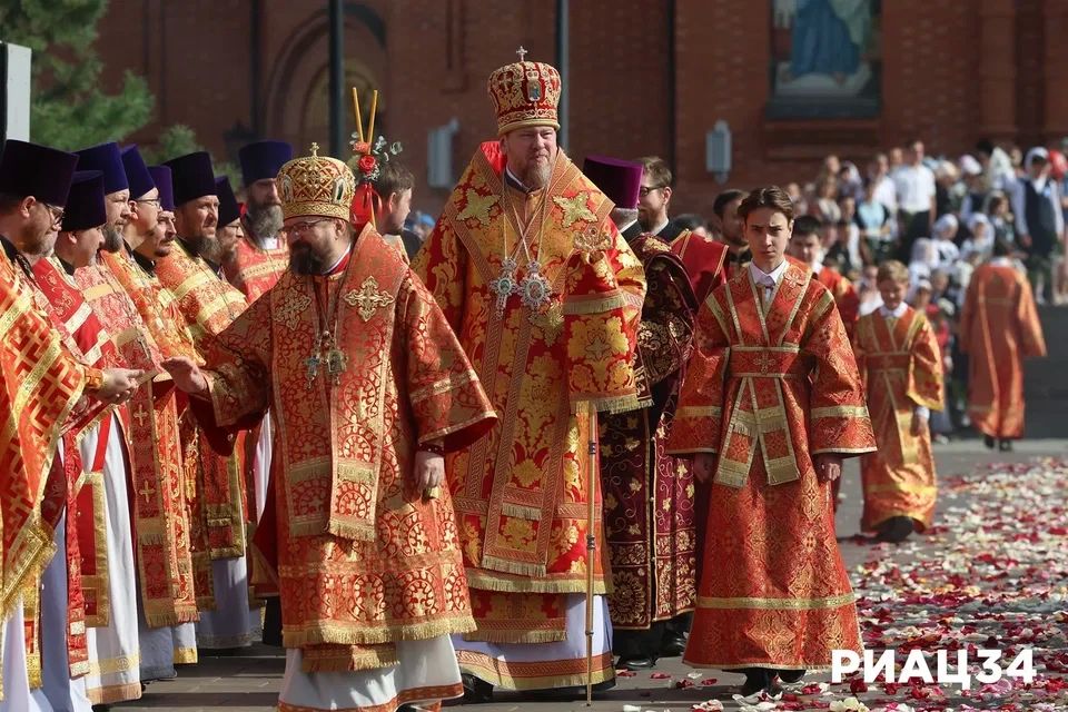 Донская икона Божией Матери прибыла в Волгоградскую область Донская икона Божией Матери прибыла в Волгоградскую область