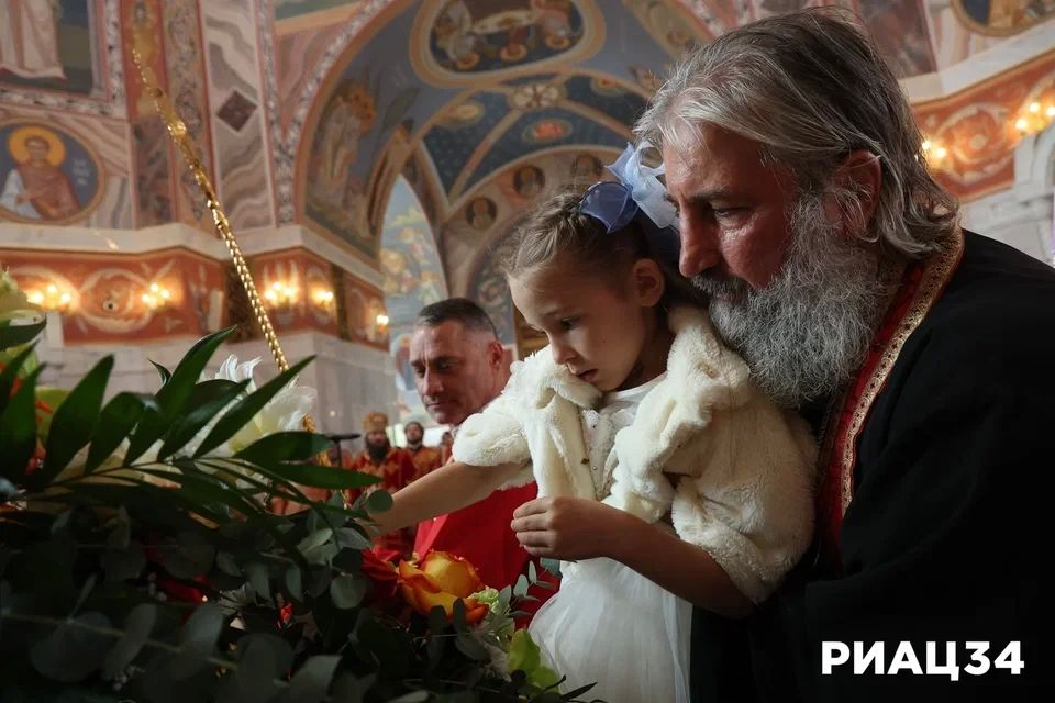 Донская икона Божией Матери прибыла в Волгоградскую область Донская икона Божией Матери прибыла в Волгоградскую область
