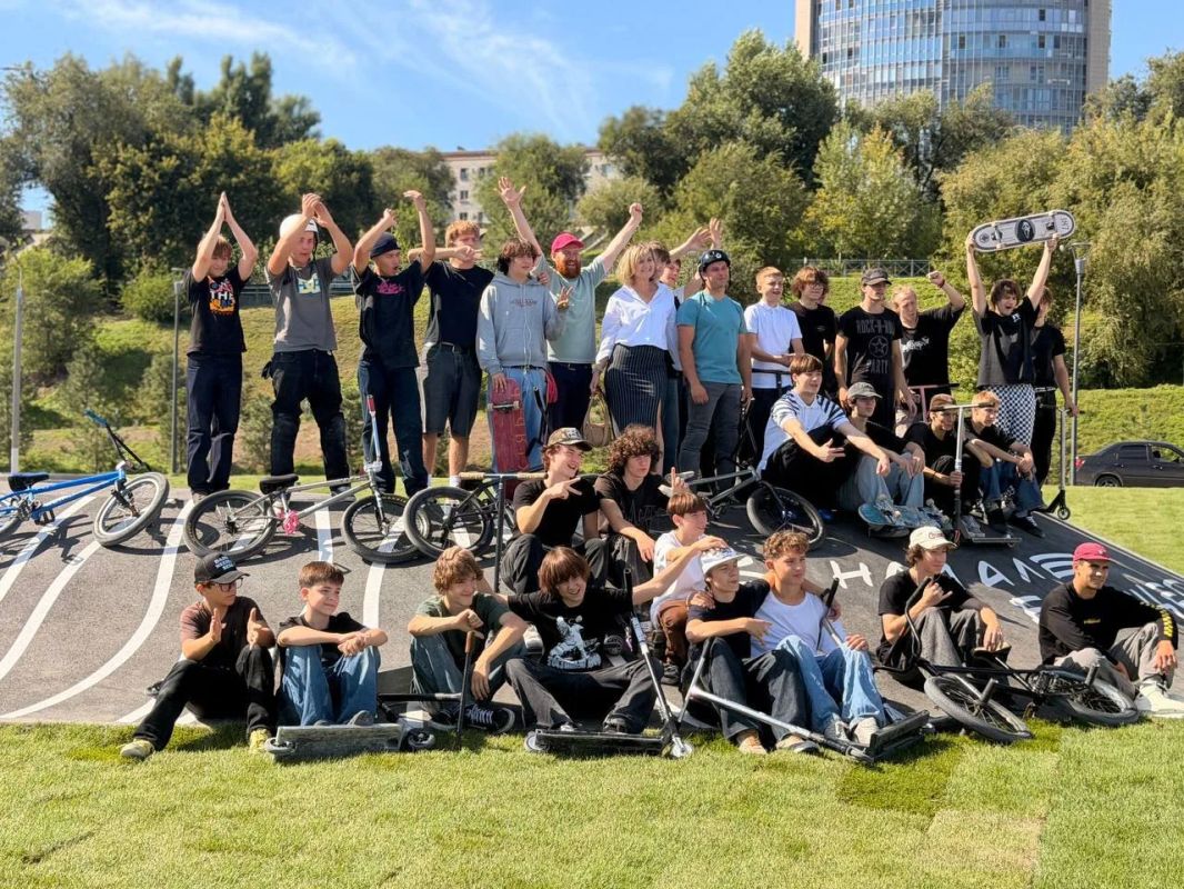 В Волгограде открылась новая бетонная плаза, сообщила Екатерина Мизулина В Волгограде открылась новая бетонная плаза, сообщила Екатерина Мизулина
