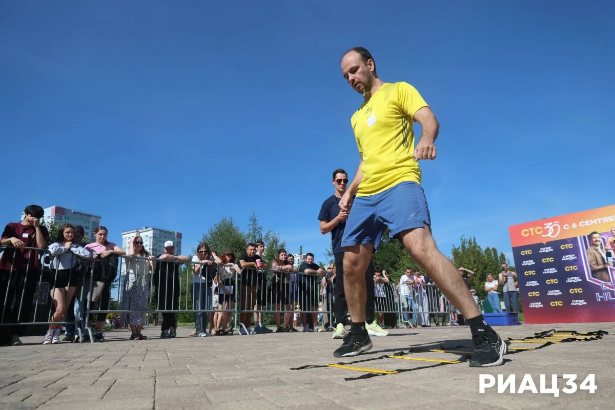 В волгоградском ЦПКиО прошла открытая тренировка от легендарного шоу «Суперниндзя» В волгоградском ЦПКиО прошла открытая тренировка от легендарного шоу «Суперниндзя»