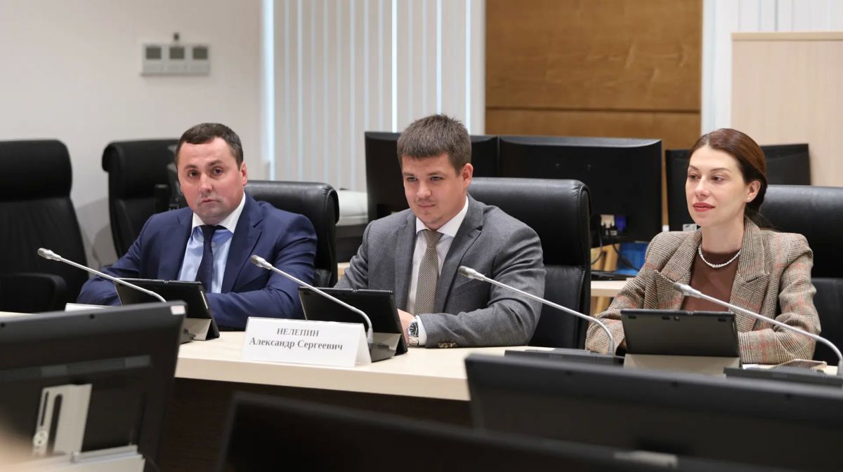 Комитет облдумы по молодежной политике, развитию физкультуры и спорта рассмотрел и поддержал инициативу Молодежного парламента региона по совершенствованию закона о патриотическом и духовно-нравственном воспитании Комитет облдумы по молодежной политике, развитию физкультуры и спорта рассмотрел и поддержал инициативу Молодежного парламента региона по совершенствованию закона о патриотическом и духовно-нравственном воспитании