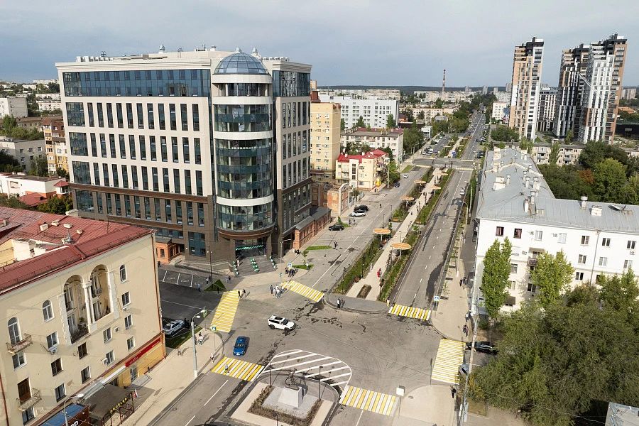 Андрей Бочаров, глава Волгограда Владимир Марченко и участники деловой программы фестиваля #ТриЧетыре оценили сразу несколько новых объектов городской инфраструктуры Андрей Бочаров, глава Волгограда Владимир Марченко и участники деловой программы фестиваля #ТриЧетыре оценили сразу несколько новых объектов городской инфраструктуры