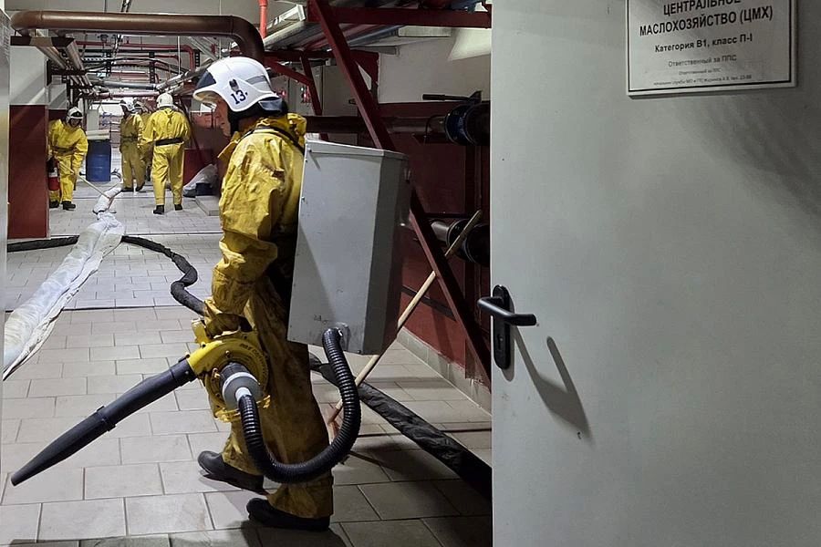 На Волжской ГЭС «ликвидировали» разлив нефтепродуктов На Волжской ГЭС «ликвидировали» разлив нефтепродуктов