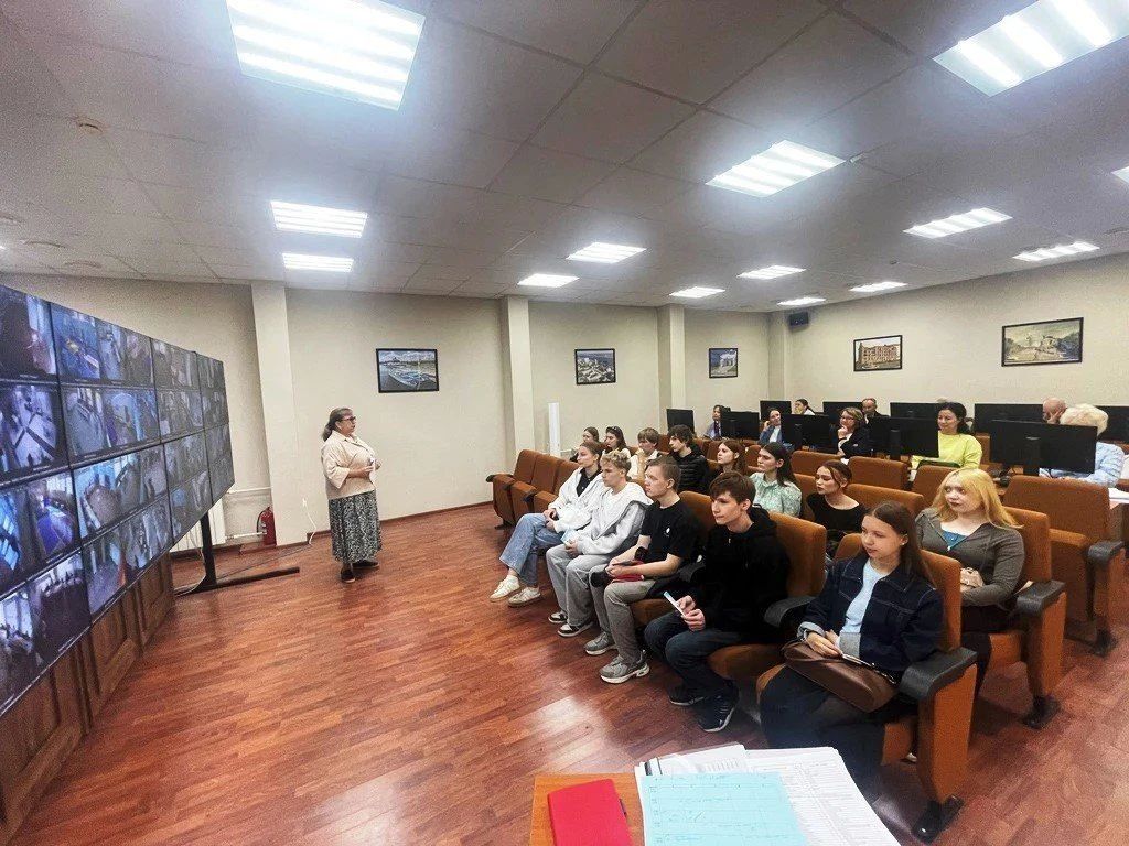 Студенты Волгоградской области познакомились с работой ЦОН Студенты Волгоградской области познакомились с работой ЦОН