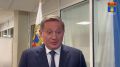 Губернатор Волгоградской области Андрей Бочаров и глава Волгограда Владимир Марченко в первый день выборов депутатов Государственной Думы РФ посетили избирательный участок в школе № 7 имени Александры Пахмутовой