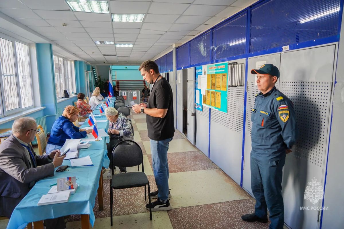 Безопасность в период голосования обеспечена Безопасность в период голосования обеспечена