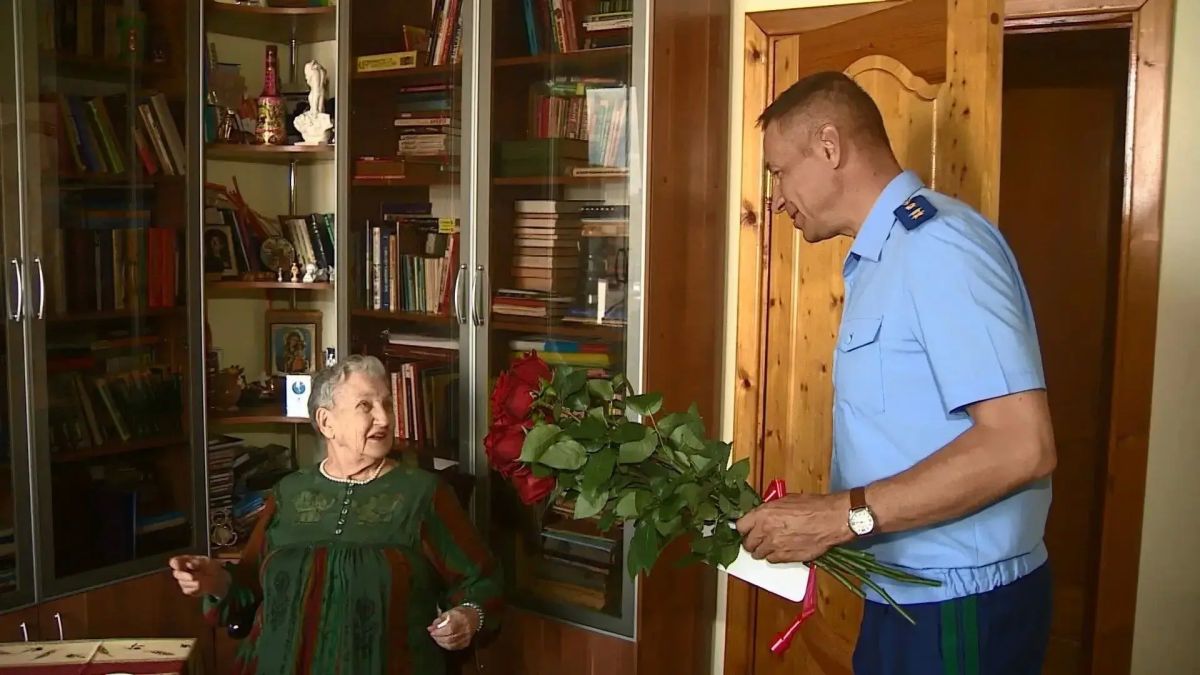 В Волгограде прокуратура помогла 92-летней местной жительнице получить статус «Житель осаждённого Сталинграда» В Волгограде прокуратура помогла 92-летней местной жительнице получить статус «Житель осаждённого Сталинграда»