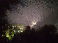 Скоро полнолуние. Ярко, хоть и не видно ночного светила