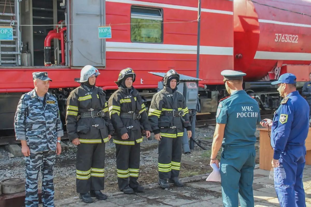 В Волгограде прошли соревнования ведомственной пожарной охраны В Волгограде прошли соревнования ведомственной пожарной охраны