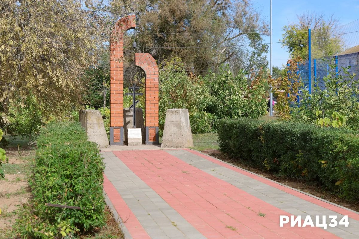 В Быково строят парк с "сухим" фонтаном и площадкой-кораблем В Быково строят парк с "сухим" фонтаном и площадкой-кораблем