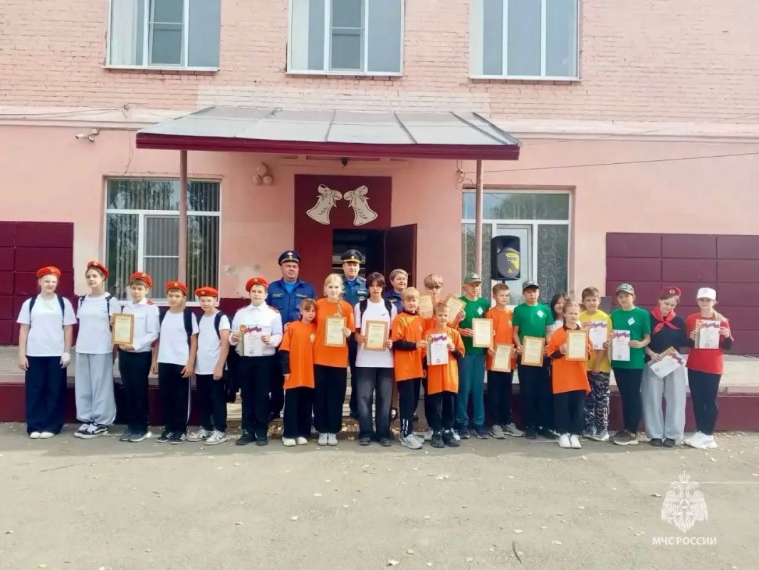 Юные пожарные показали свои знания и навыки Юные пожарные показали свои знания и навыки