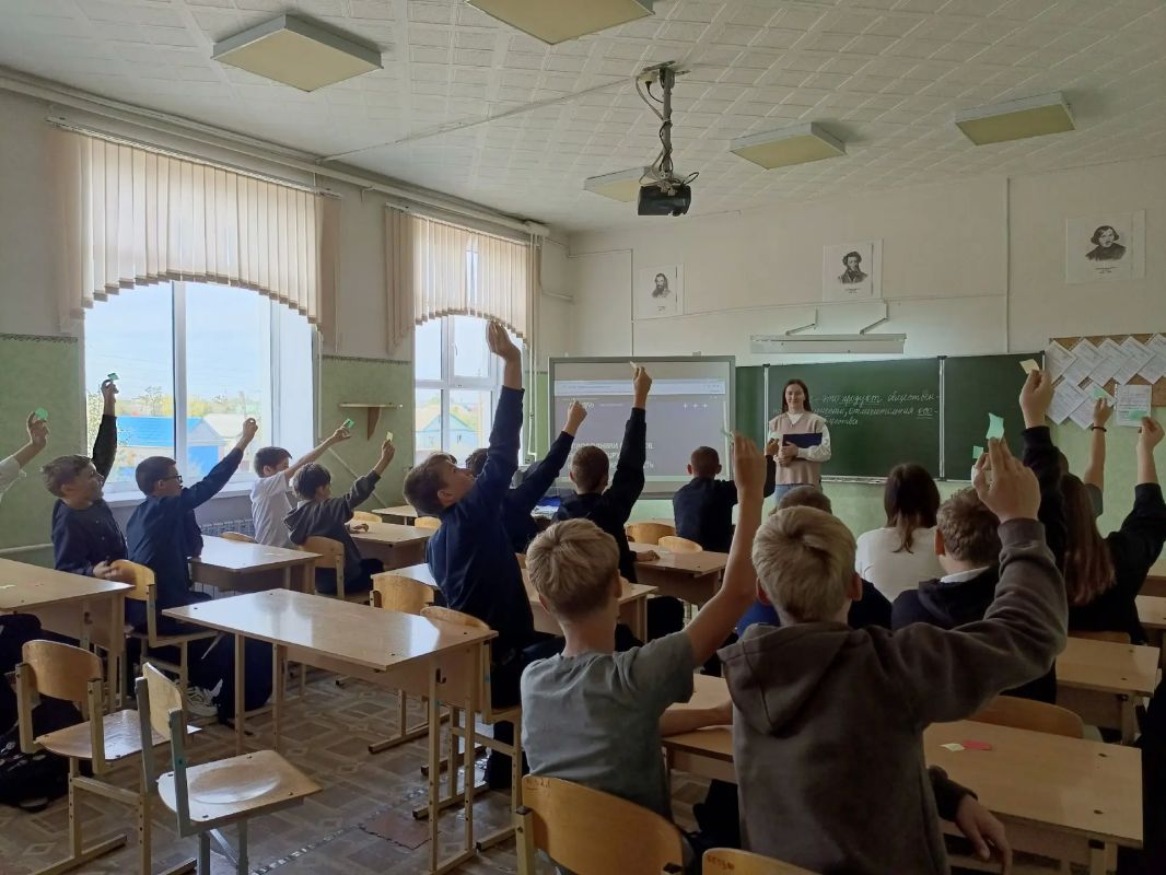 Творить, изучать новое, создавать проекты или помогать другим Творить, изучать новое, создавать проекты или помогать другим