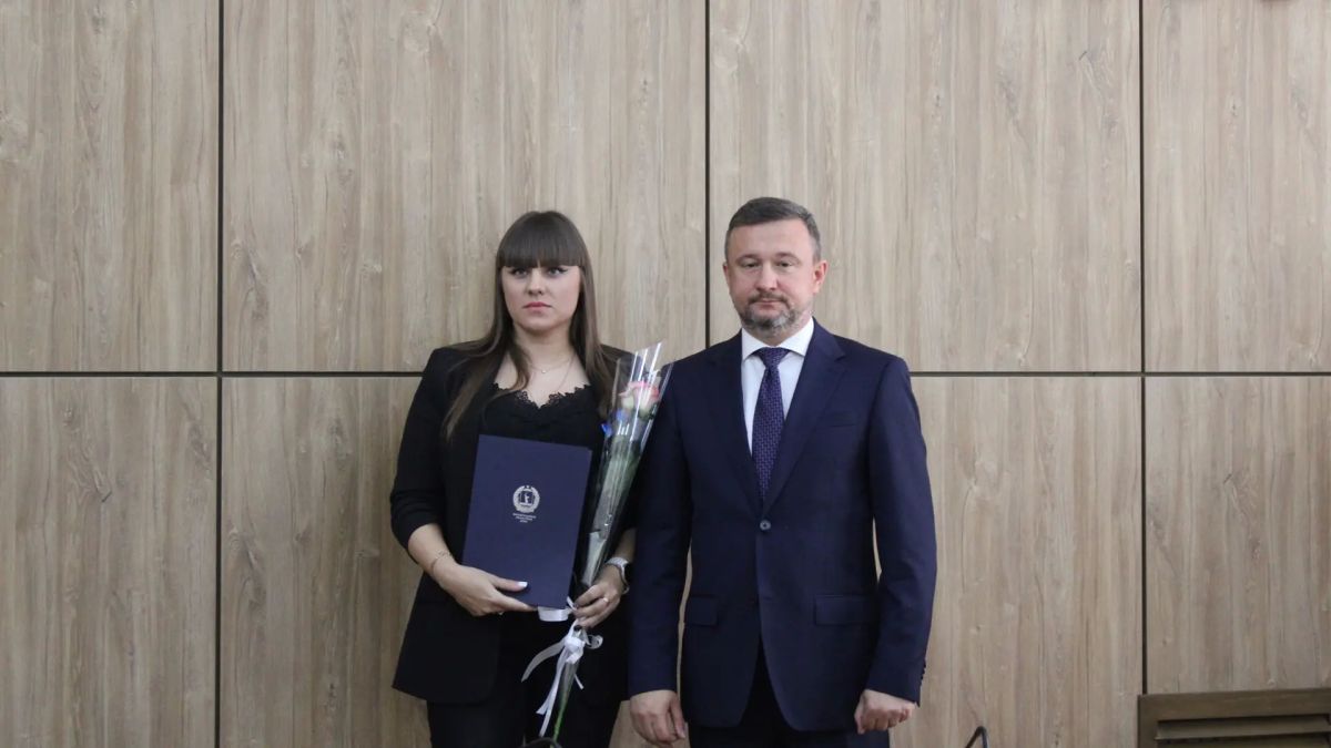 Сегодня в рамках Всемирного дня действий «За достойный труд» в Волгограде чествовали лучших работников предприятий и организаций региона, активистов профсоюзного движения Сегодня в рамках Всемирного дня действий «За достойный труд» в Волгограде чествовали лучших работников предприятий и организаций региона, активистов профсоюзного движения