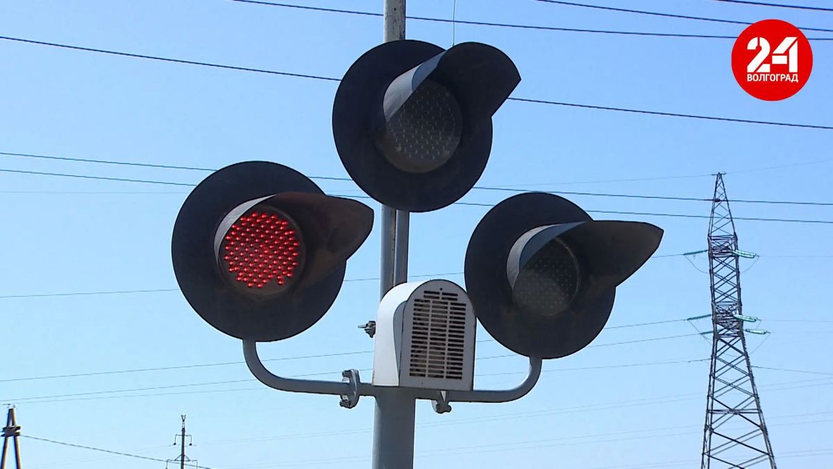 Железнодорожный переезд в Старополтавском районе временно закроют в октябре