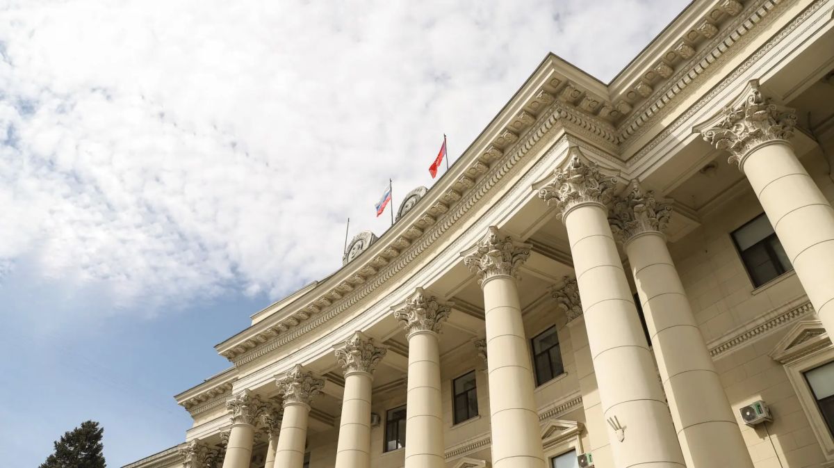 Комитеты облдумы обсуждают поправки в главный финансовый документ региона