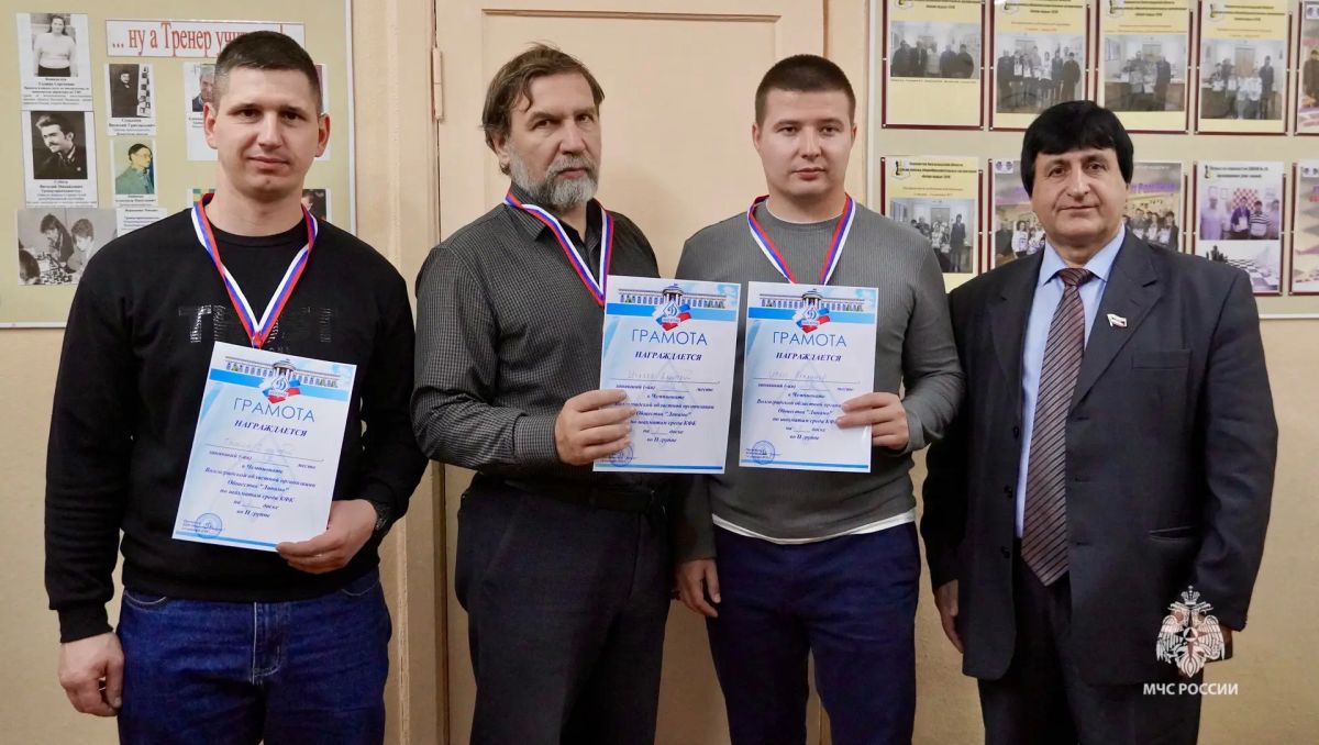Серебро на шахматном турнире Серебро на шахматном турнире